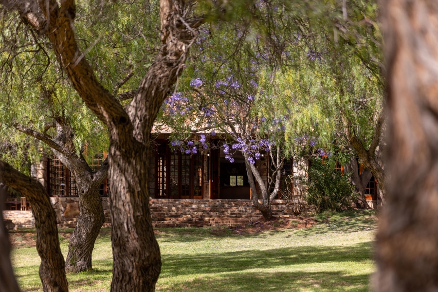 5 Bedroom Property for Sale in Uitenhage Rural Eastern Cape